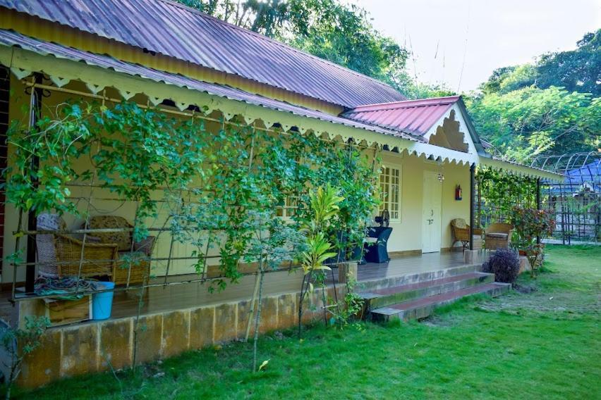 Bougainvillea Retreat & Spa Kaharpara Exteriör bild